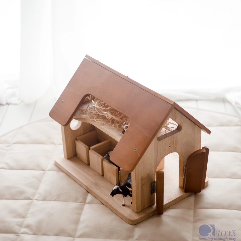 QToys - Horse Stable