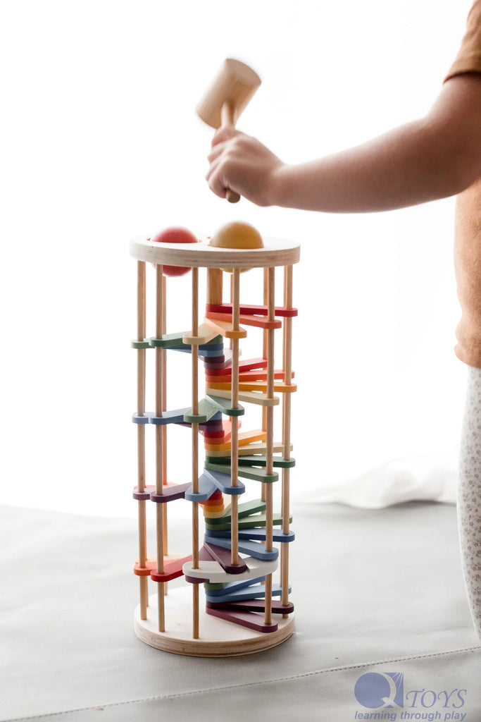 QToys - Pound A Ball Tower