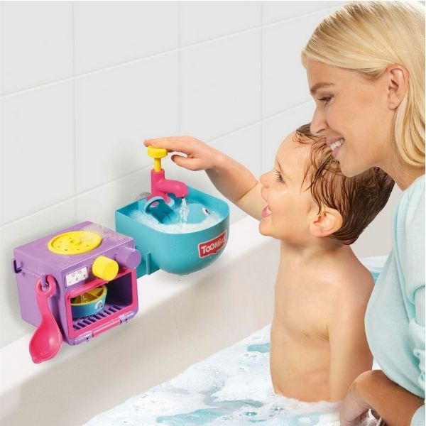 Tomy Toomies - Bath Bubble and Bake Bathtime Kitchen